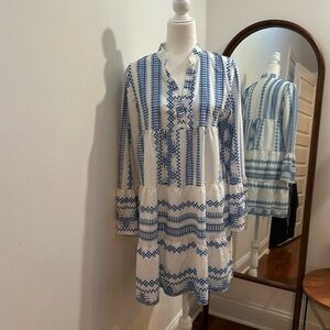 Blue and white ruffled tiered striped geometric boho v neck dress size large